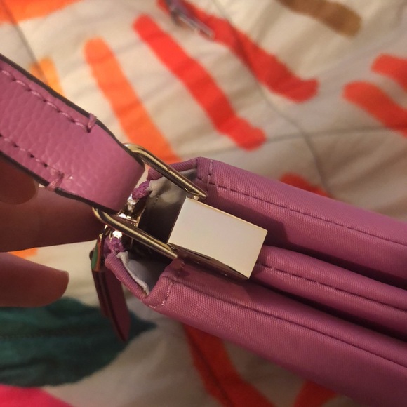 Kate Spade Gusset Crossbody - Needs Repair - Picture 13 of 14